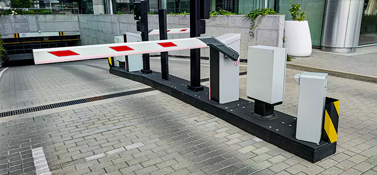 Custom Gate Design & Integration Lenoir